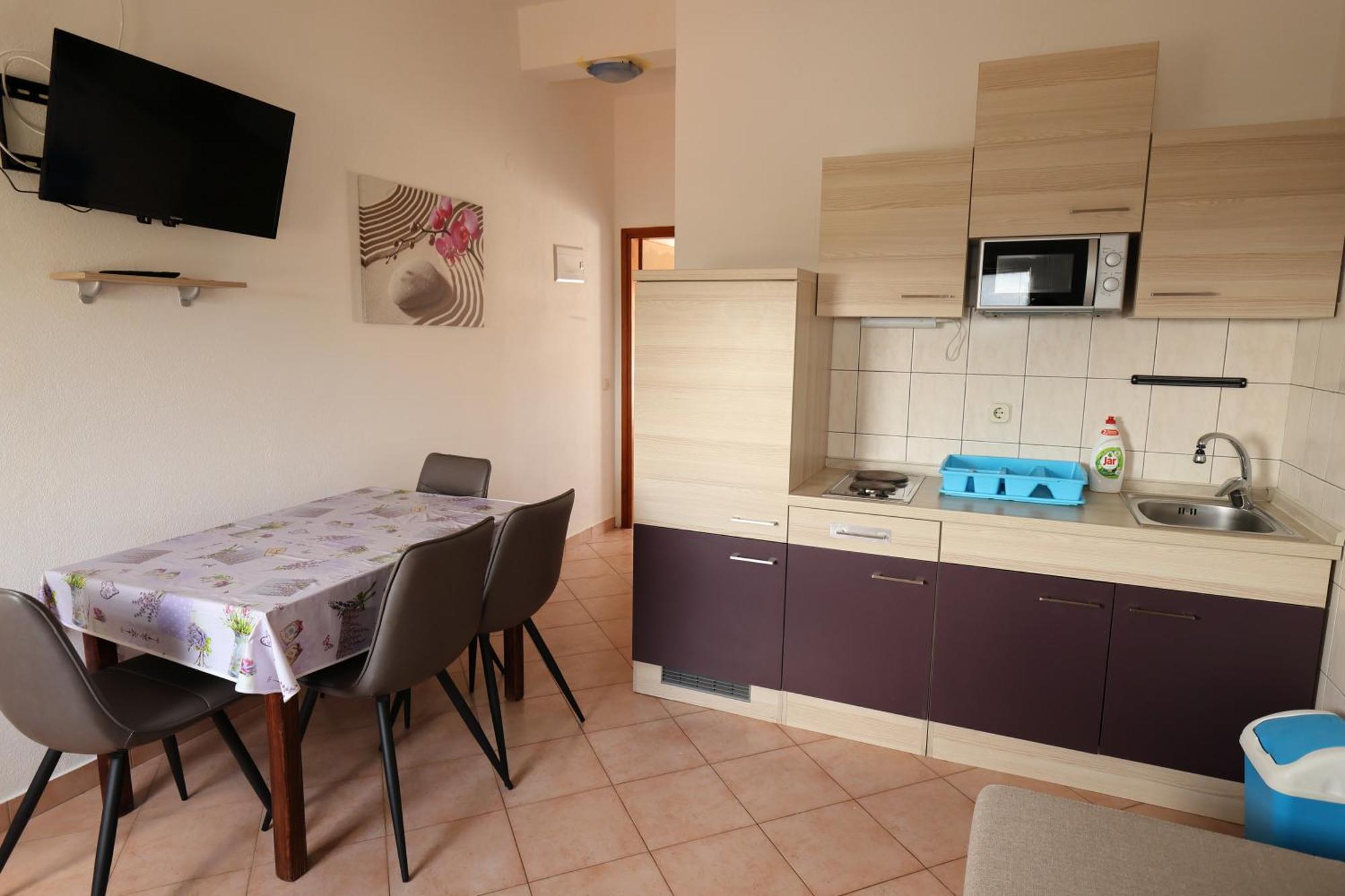 Marin Next To The Apartment Sveti Petar (Zadar)